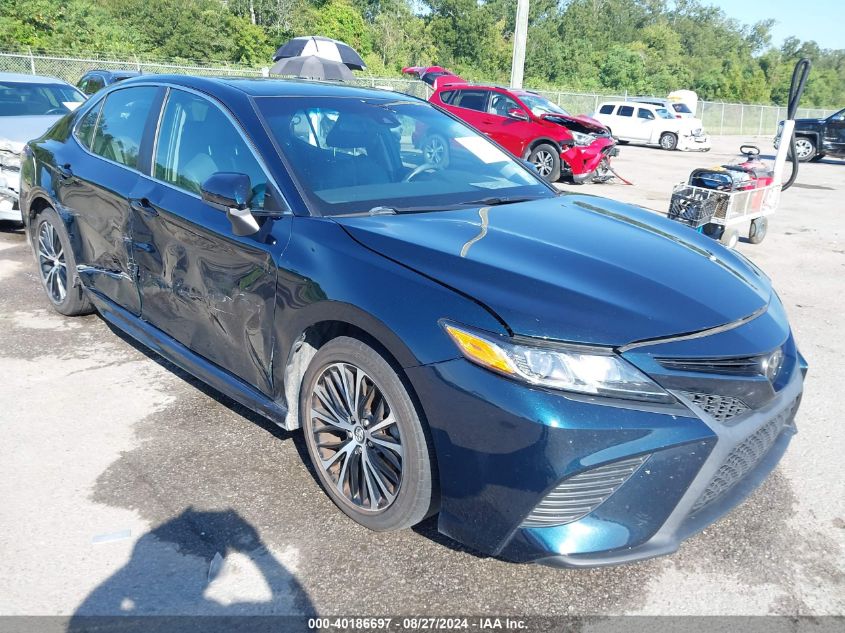 4T1B11HK3JU572400 2018 TOYOTA CAMRY - Image 1