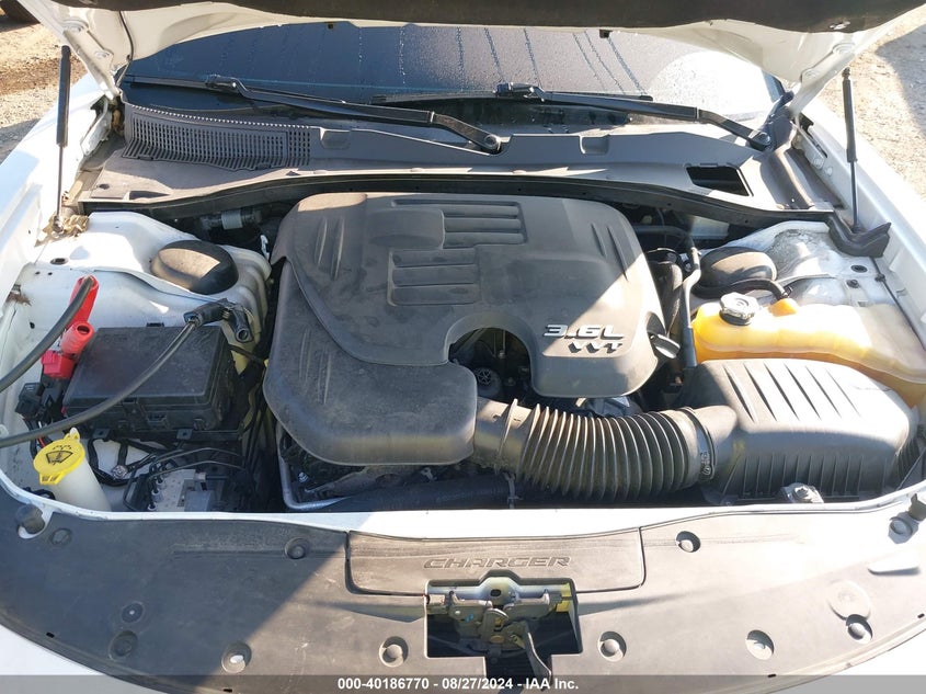 VIN 2C3CDXBG5KH657111 2019 DODGE CHARGER SXT RWD