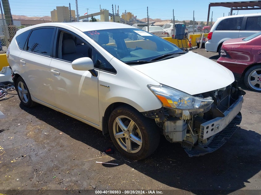 TOYOTA PRIUS V FOUR 2017