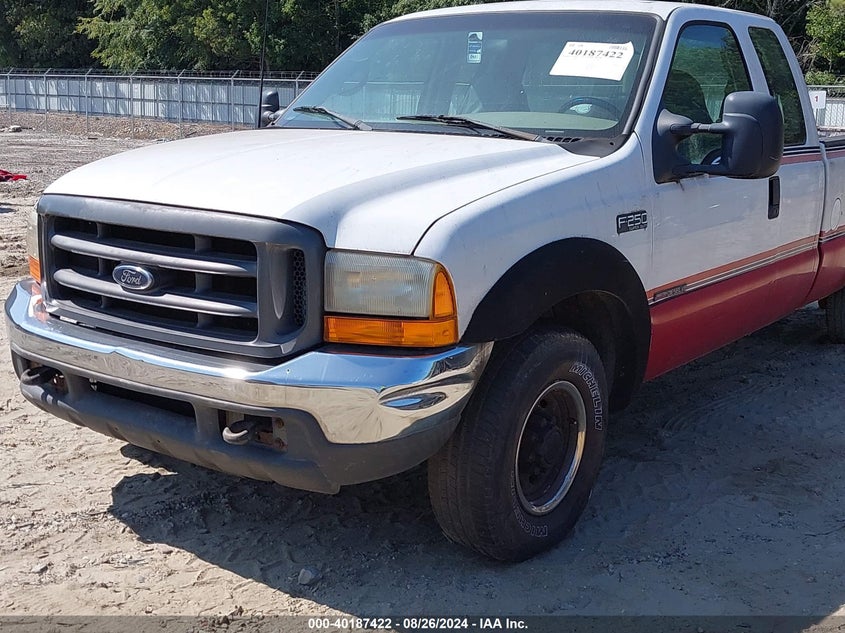 1999 Ford F-250 Lariat/Xl/Xlt VIN: 1FTNX20F7XEE73392 Lot: 40187422