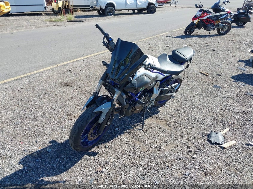 2016 YAMAHA FZ07 JYARM06E9GA009374