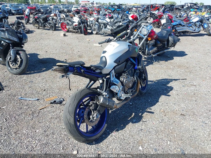 2016 YAMAHA FZ07 JYARM06E9GA009374