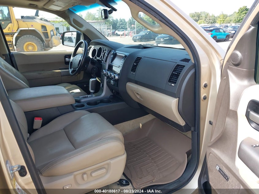 2010 Toyota Sequoia Limited 5.7L V8 VIN: 5TDJY5G13AS027278 Lot: 40188617