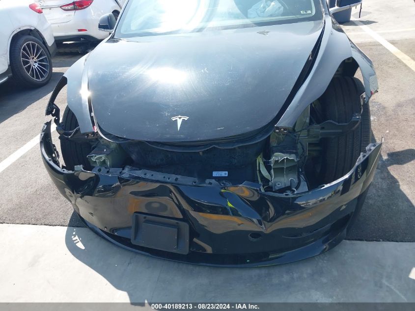 5YJ3E1EA9JF060352 2018 Tesla Model 3 Long Range/Mid Range