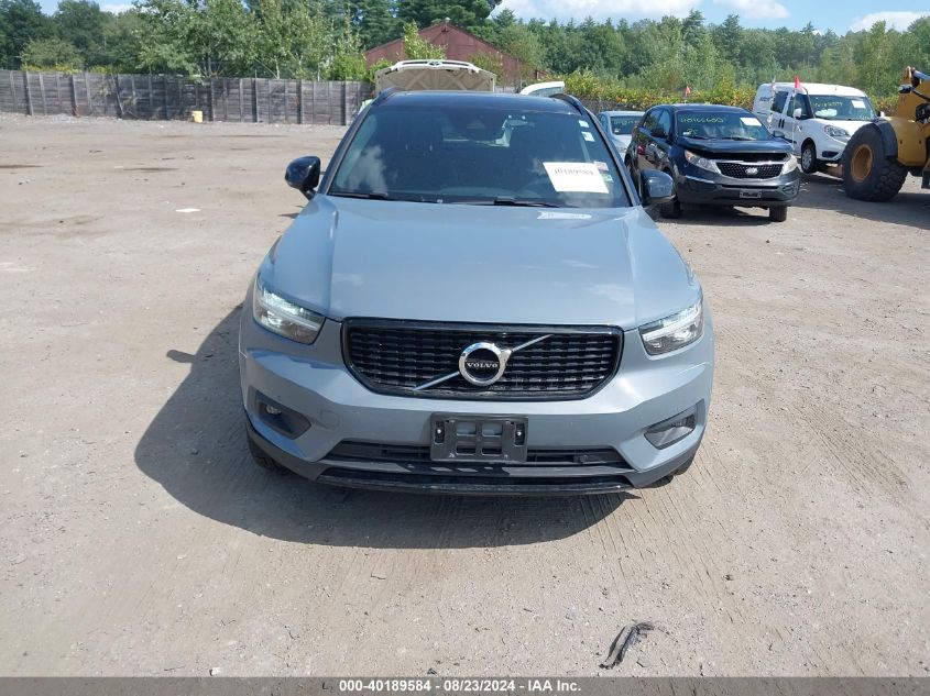 2021 Volvo Xc40 T5 R-Design VIN: YV4162UM1M2585187 Lot: 40189584