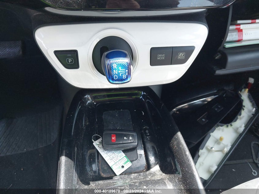 2017 TOYOTA PRIUS THREE TOURING - JTDKARFU5H3048446