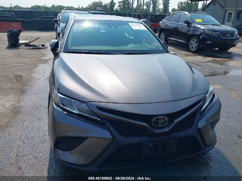 4T1B11HKXJU015919 2018 Toyota Camry Se