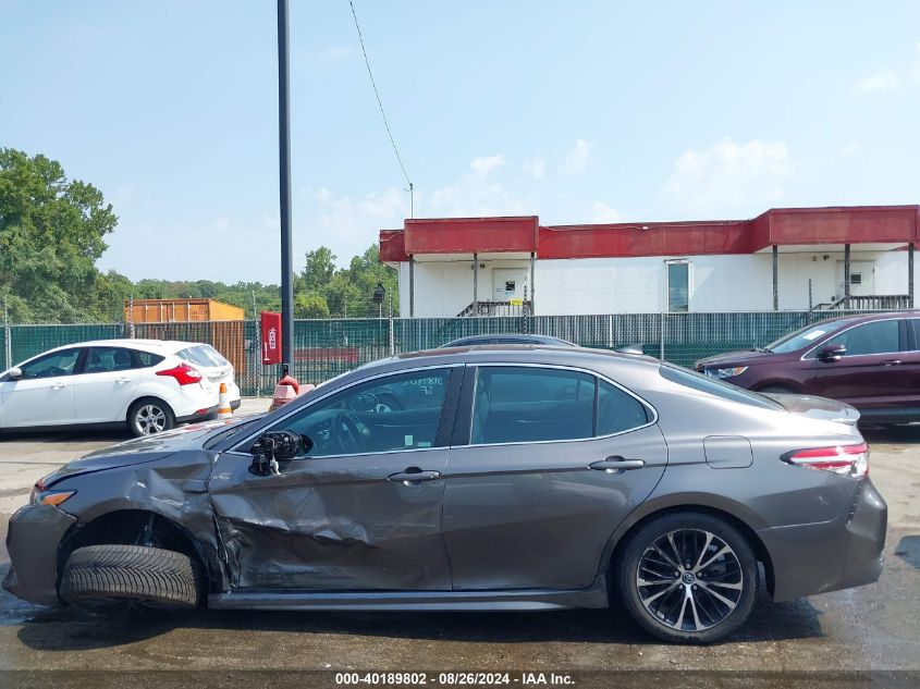 2018 Toyota Camry Se VIN: 4T1B11HKXJU015919 Lot: 40189802