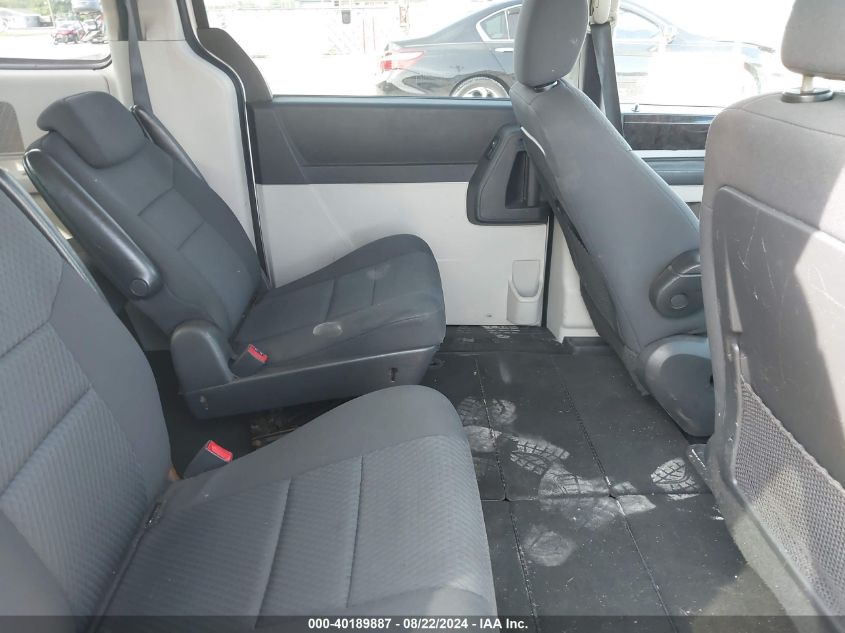 2010 Dodge Grand Caravan Sxt VIN: 2D4RN5D15AR165092 Lot: 40189887