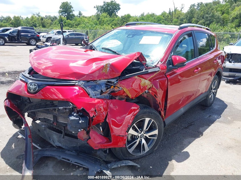 VIN 2T3WFREVXHW318359 2017 TOYOTA RAV4 XLE