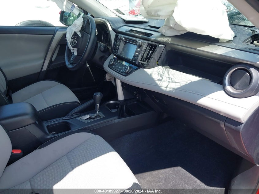 VIN 2T3WFREVXHW318359 2017 TOYOTA RAV4 XLE