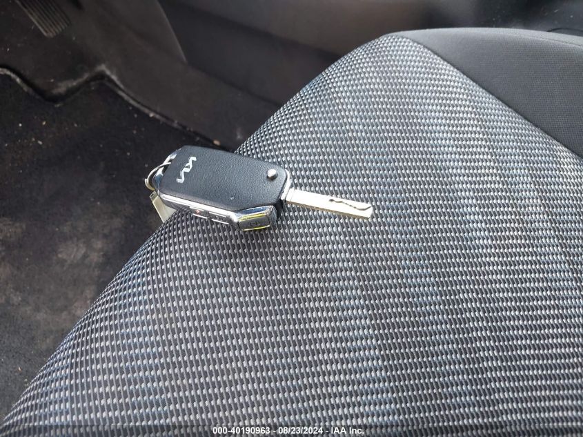 2023 KIA SELTOS LX - KNDEPCAA8P7408774