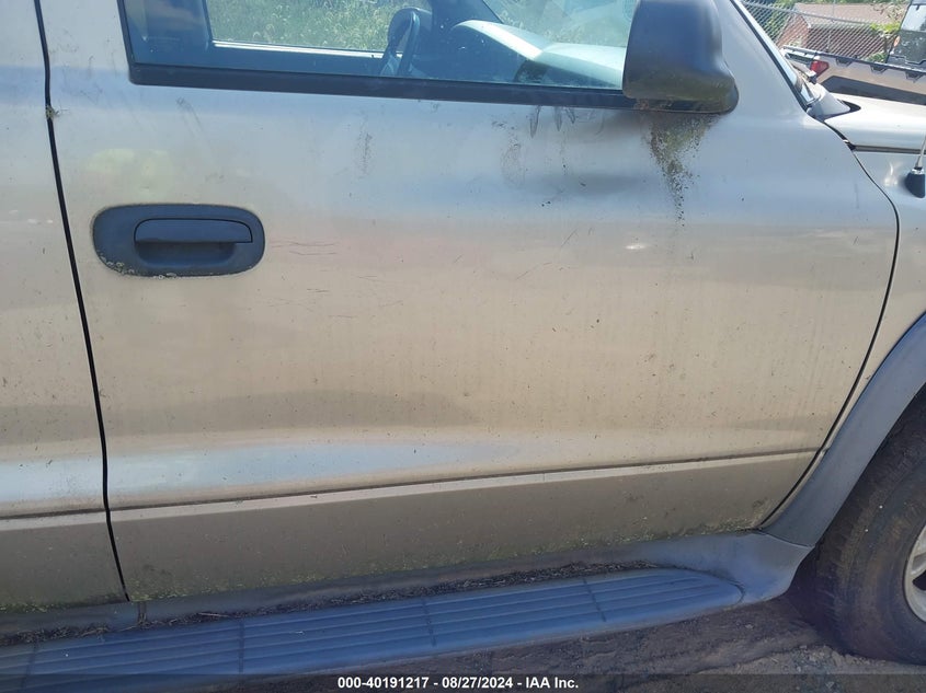 2003 Dodge Durango Sport/Sxt VIN: 1D4HS38N13F563724 Lot: 40191217