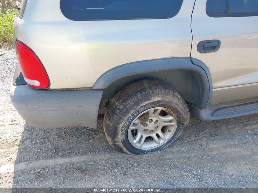 2003 Dodge Durango Sport/Sxt VIN: 1D4HS38N13F563724 Lot: 40191217