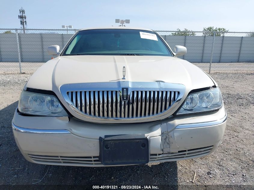 2003 Lincoln Town Car Cartier VIN: 1LNHM83W83Y655918 Lot: 40191321