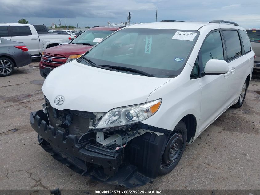 5TDKK3DC8FS617595 2015 TOYOTA SIENNA - Image 2