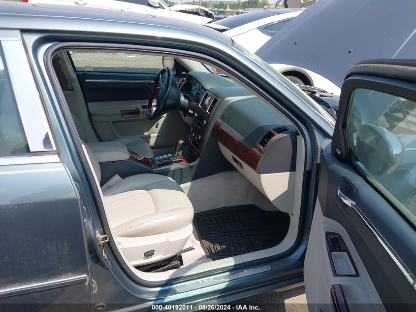 2005 Chrysler 300C VIN: 2C3AA63H55H657664 Lot: 40192011