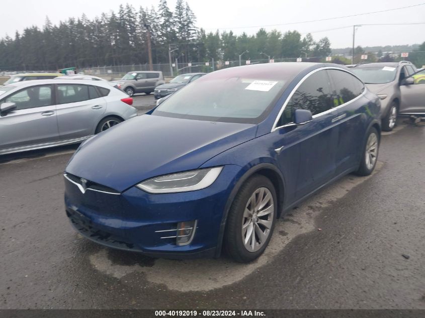 5YJXCBE28HF053781 2017 TESLA MODEL X - Image 2