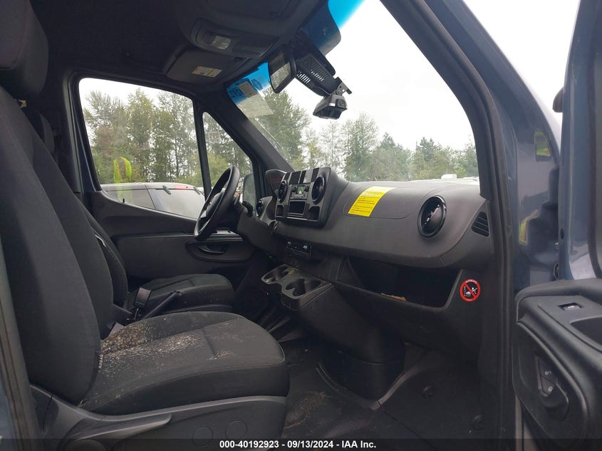 2019 MERCEDES-BENZ SPRINTER 2500 HIGH ROOF V6 - WD4PF1CD5KT006823