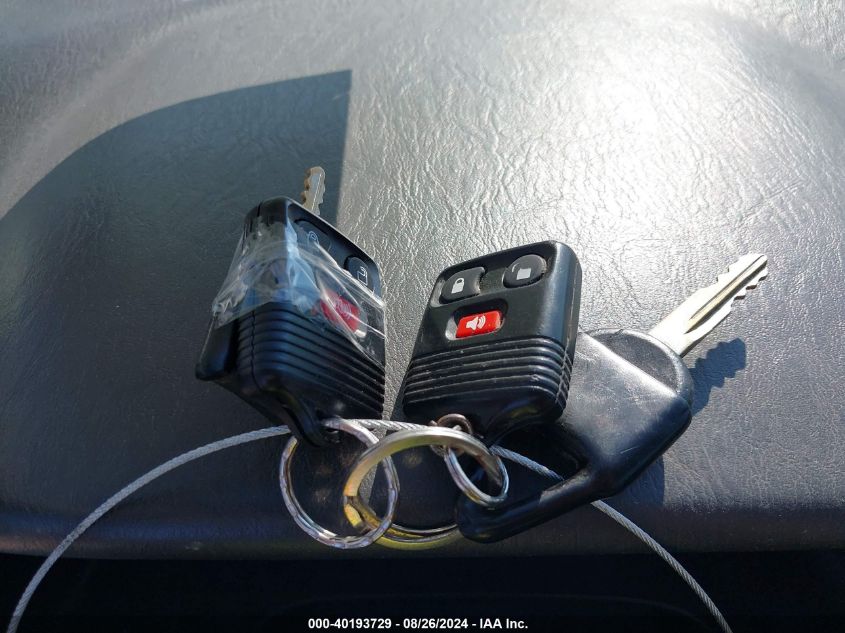 2005 Ford Escape Xls VIN: 1FMYU92Z95KA82065 Lot: 40193729