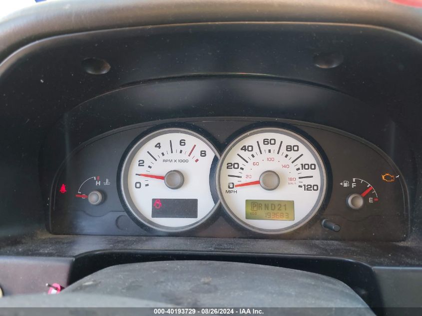 2005 Ford Escape Xls VIN: 1FMYU92Z95KA82065 Lot: 40193729