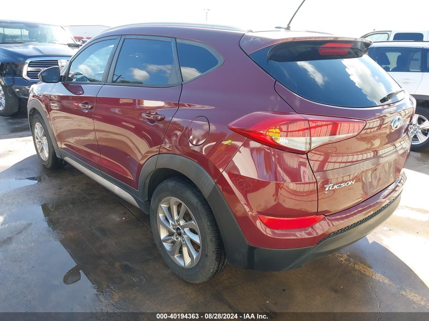 2017 HYUNDAI TUCSON SE - KM8J33A45HU264555