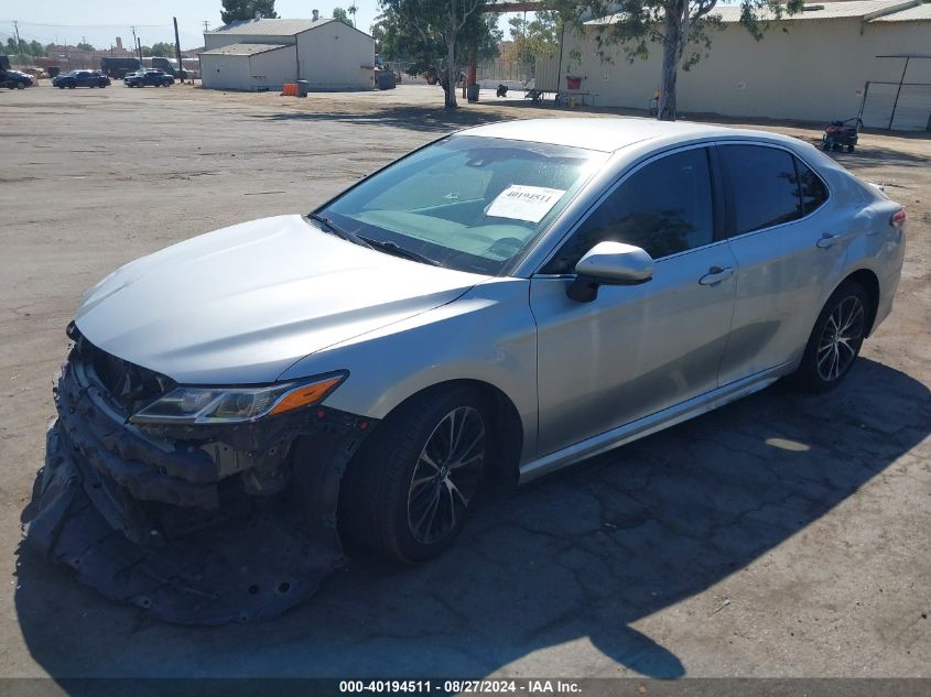 4T1B11HK7JU520297 2018 TOYOTA CAMRY - Image 2