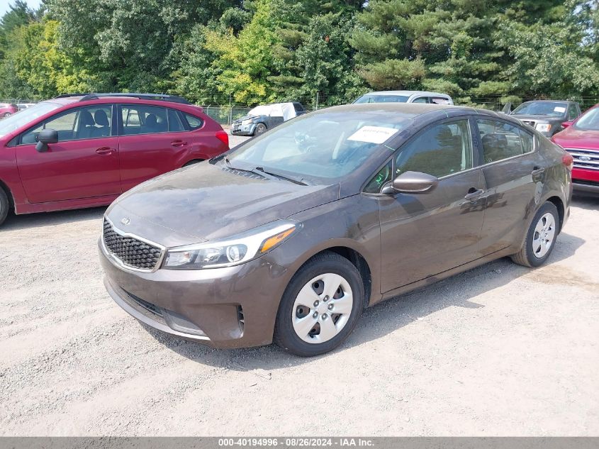 3KPFK4A73JE167646 2018 KIA FORTE - Image 2