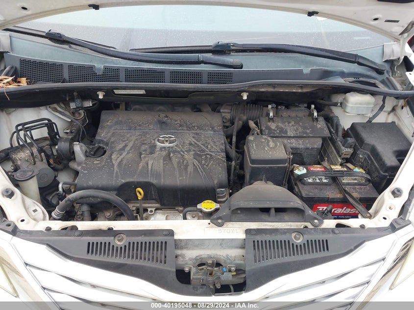 2011 Toyota Sienna Limited V6 VIN: 5TDYK3DC2BS041619 Lot: 40195048