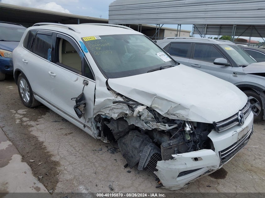 2013 VOLKSWAGEN TOUAREG TDI SPORT - WVGEP9BP8DD003027