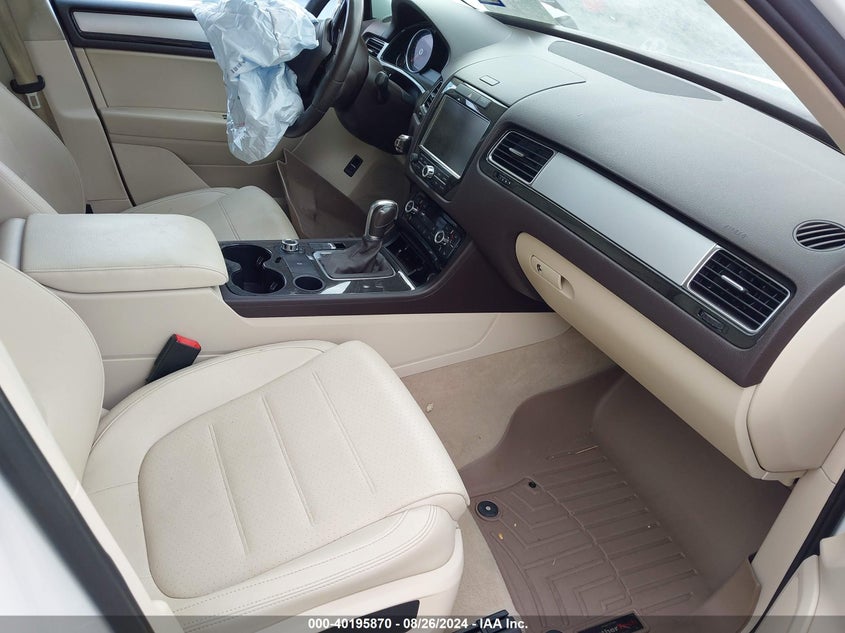 2013 VOLKSWAGEN TOUAREG TDI SPORT - WVGEP9BP8DD003027