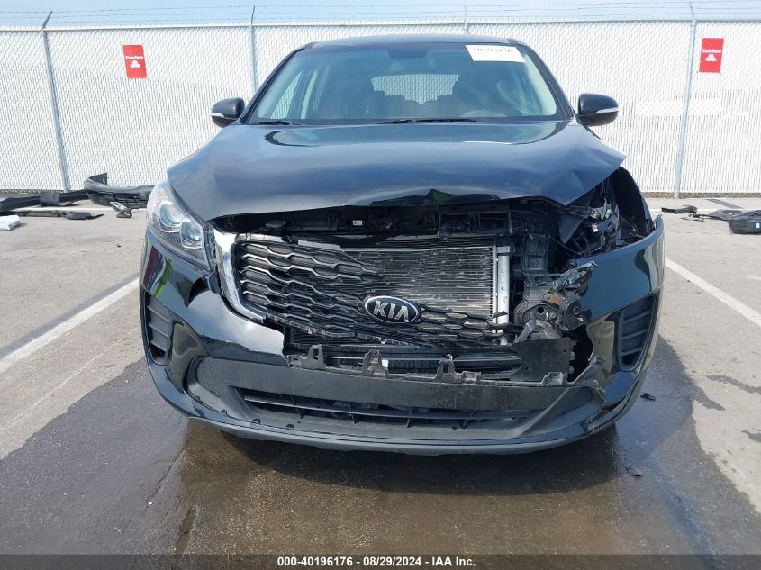 2019 Kia Sorento 2.4L L VIN: 5XYPG4A39KG585930 Lot: 40196176