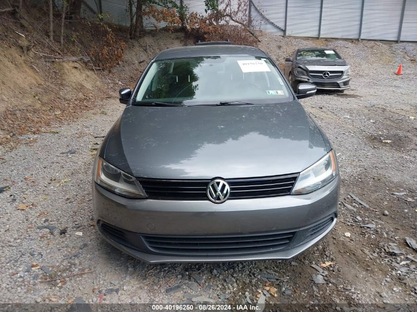 3VWDZ7AJ9BM050982 2011 Volkswagen Jetta 2.5L Se