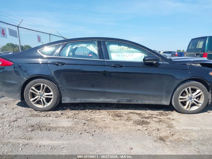 VIN 3FA6P0HD8JR283137 2018 FORD FUSION SE
