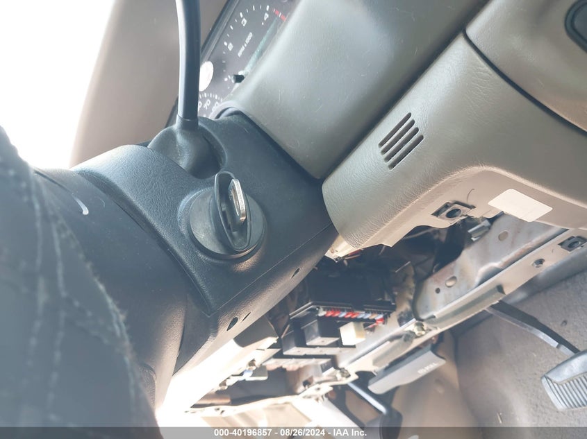 2004 Ford F-250 Lariat/Xl/Xlt VIN: 1FTNW21P54EA51854 Lot: 40196857