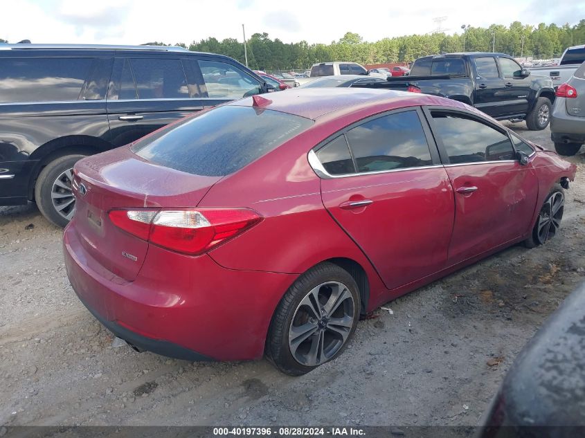 VIN KNAFZ4A83F5324371 2015 KIA Forte, EX no.4