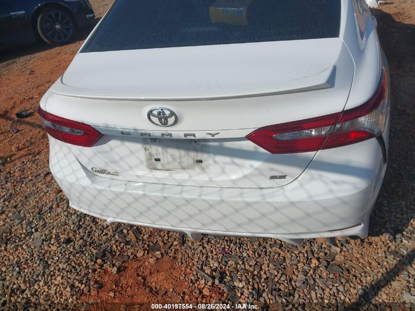 2018 TOYOTA CAMRY SE - 4T1B11HK8JU558895