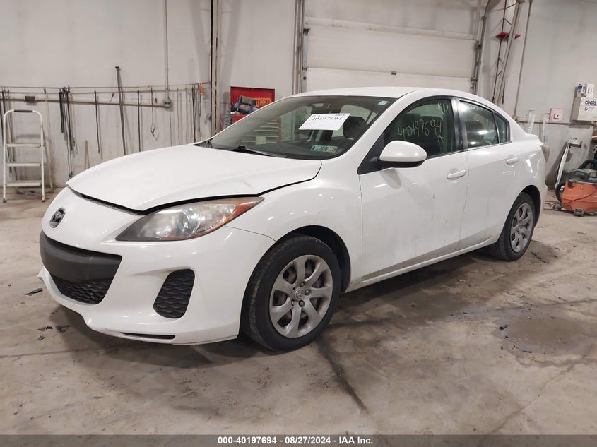 2013 MAZDA MAZDA3 I SPORT - JM1BL1UP3D1747136