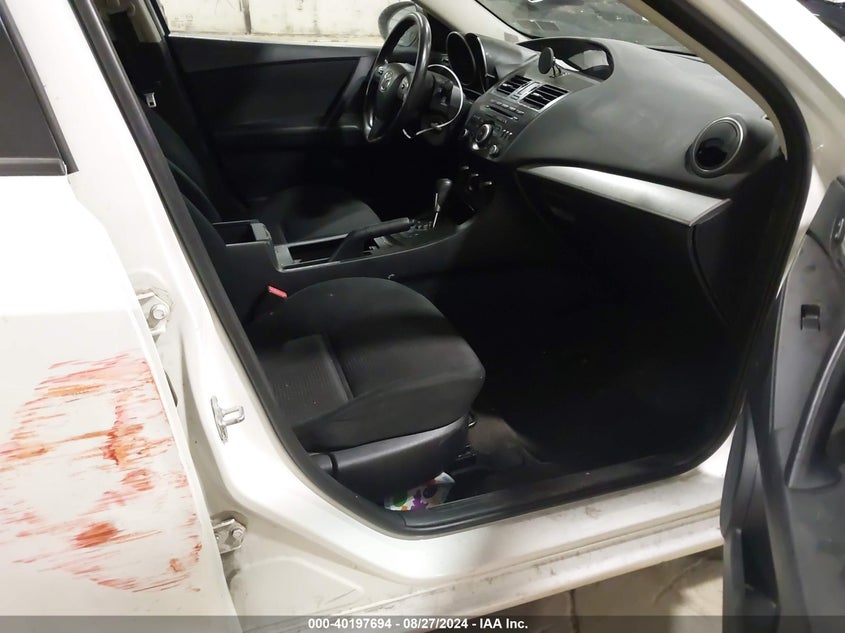 2013 MAZDA MAZDA3 I SPORT - JM1BL1UP3D1747136
