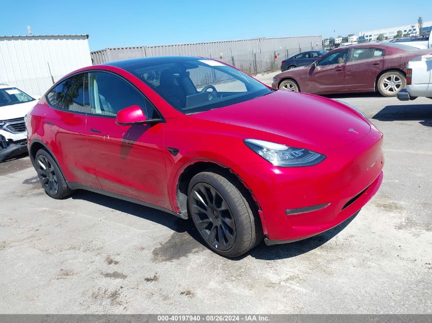 7SAYGDEE9NF386813 2022 TESLA MODEL Y - Image 1