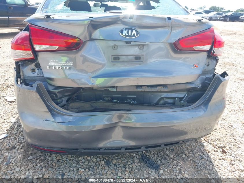 2018 Kia Forte S VIN: 3KPFL4A70JE284579 Lot: 40198478