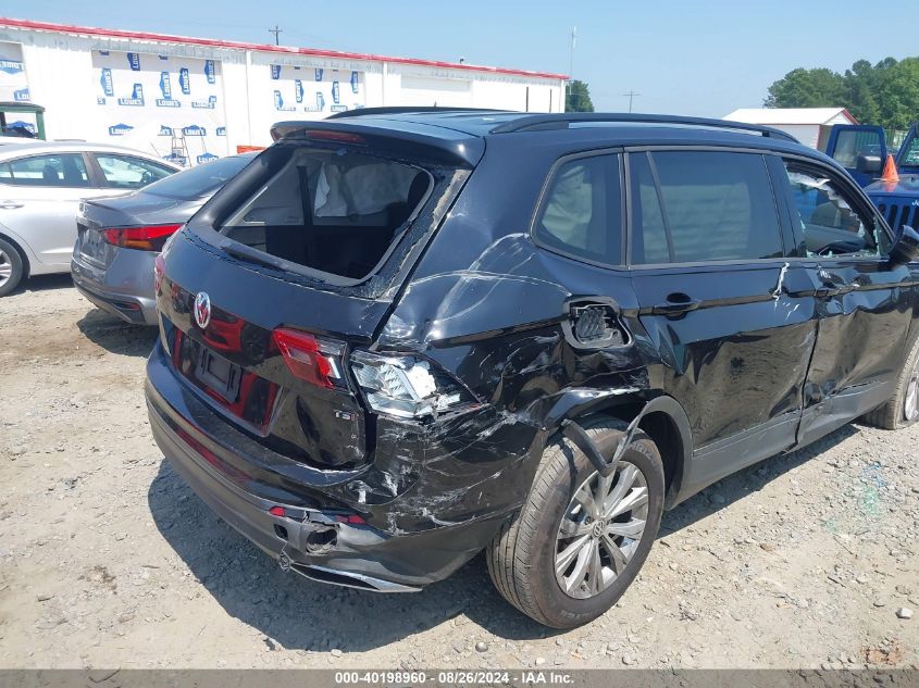 2018 Volkswagen Tiguan 2.0T S VIN: 3VV1B7AX8JM021388 Lot: 40198960