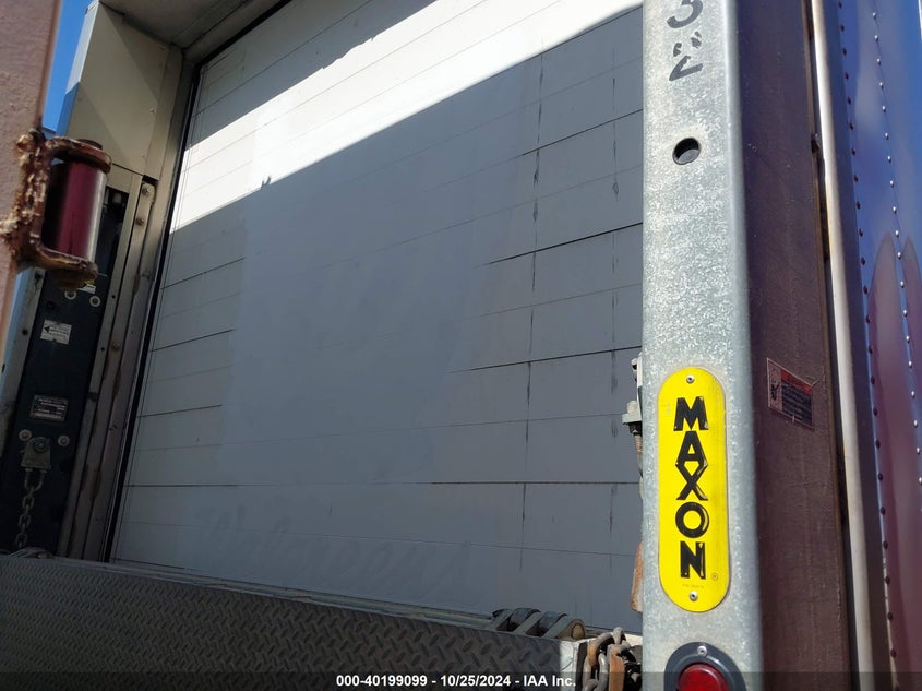3H3V482C1DT297002 2013   photo no. 5