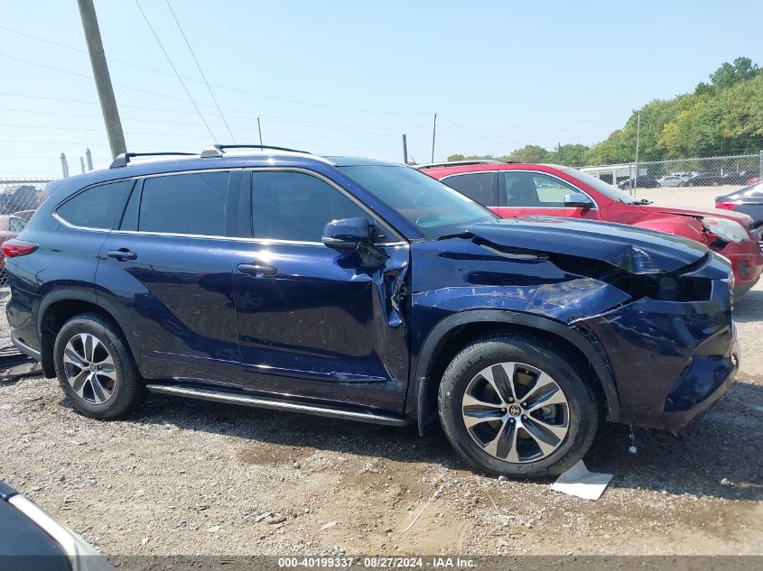 2022 Toyota Highlander Xle VIN: 5TDGZRBH4NS210102 Lot: 40199337