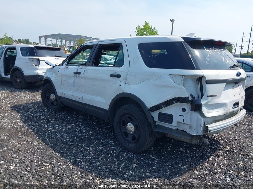 VIN 1FM5K8AR4HGD66649 2017 FORD UTILITY POLICE INTERCEPTOR