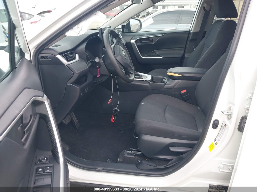 2019 TOYOTA RAV4 LE - 2T3H1RFV5KC024205