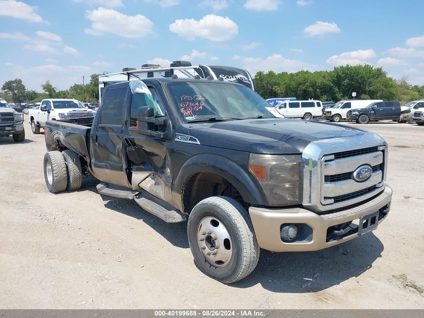 2013 FORD F-350 LARIAT