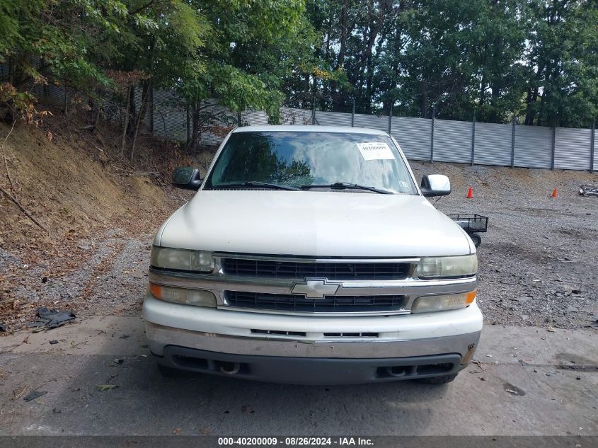 2000 Chevrolet Tahoe All New Ls VIN: 1GNEK13T4YJ143266 Lot: 40200009