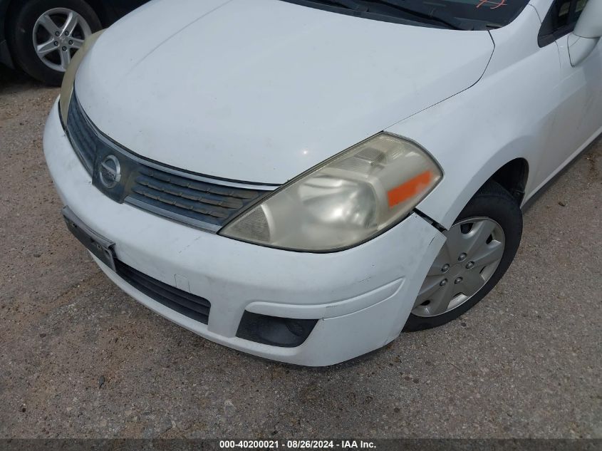 2009 Nissan Versa 1.8S VIN: 3N1BC13E39L401221 Lot: 40200021