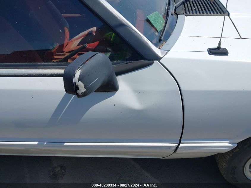 1992 Ford Mustang Lx VIN: 1FACP44M1NF123412 Lot: 40200334